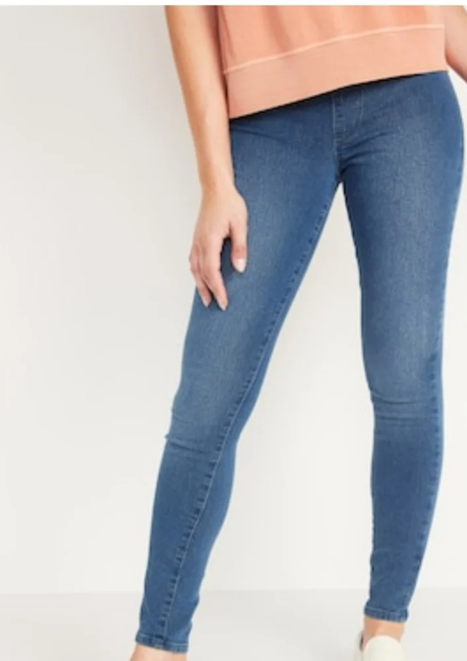 Old Navy Super Skinny Mid-Rise Pull On Medium Wash Jeans Size Women's 8 NEW